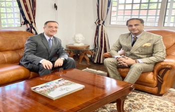 Ambassador Abhishek Singh received today Dr. Wael Deirki, Cd'A of Syria at the Embassy. Dr. Deirki has a connect with India as he has served twice in their Embassy in New Delhi and also received his Ph.D. in India